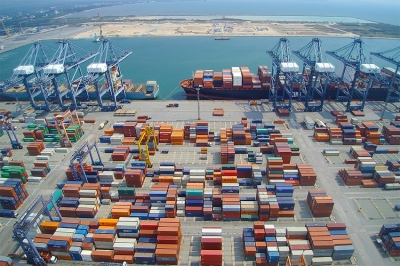 Hutchison Ports รายแรกขนถ่ายตู้ผ่านท่าเรือแหลมฉบัง ครบ 25 ล้าน TEUs